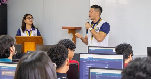 Un paso hacia la educación digital: finaliza el piloto Zafra Cloud en la UNAH